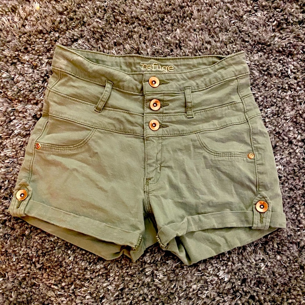 High Wasted Shorts